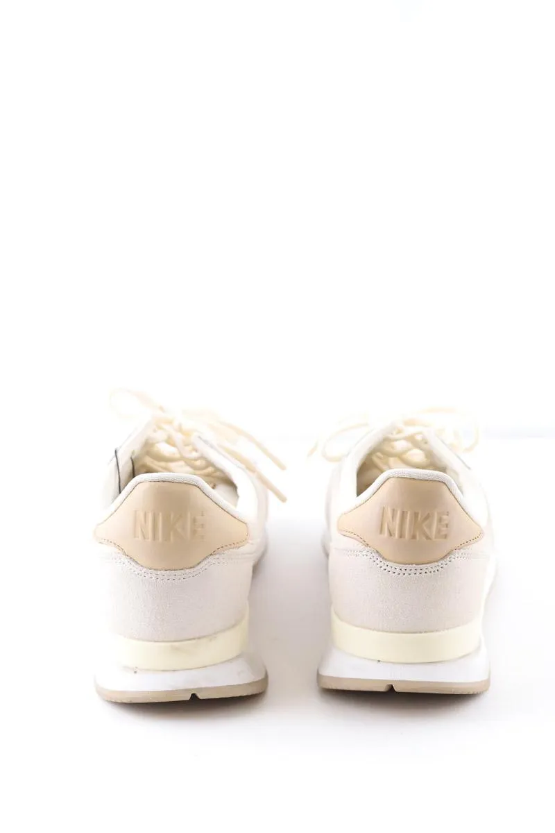Baskets en daim New Balance beige. Matière principale daim. Taille 40