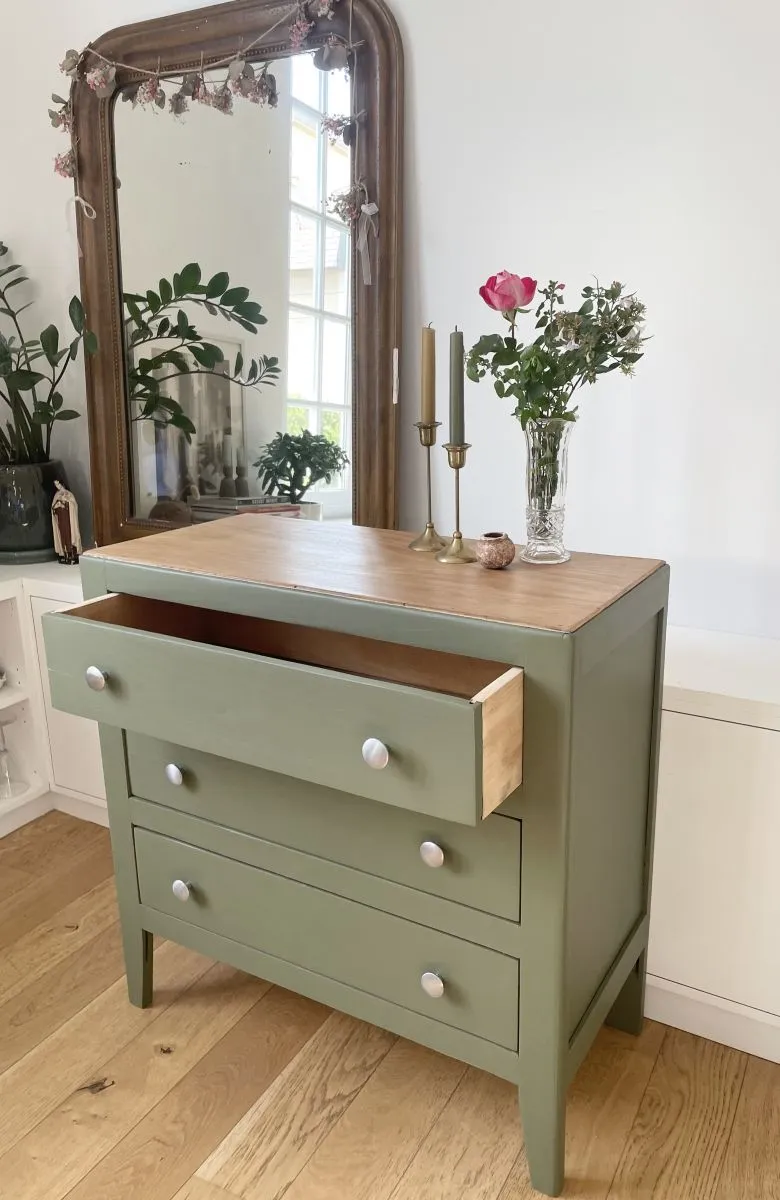 Commode vintage