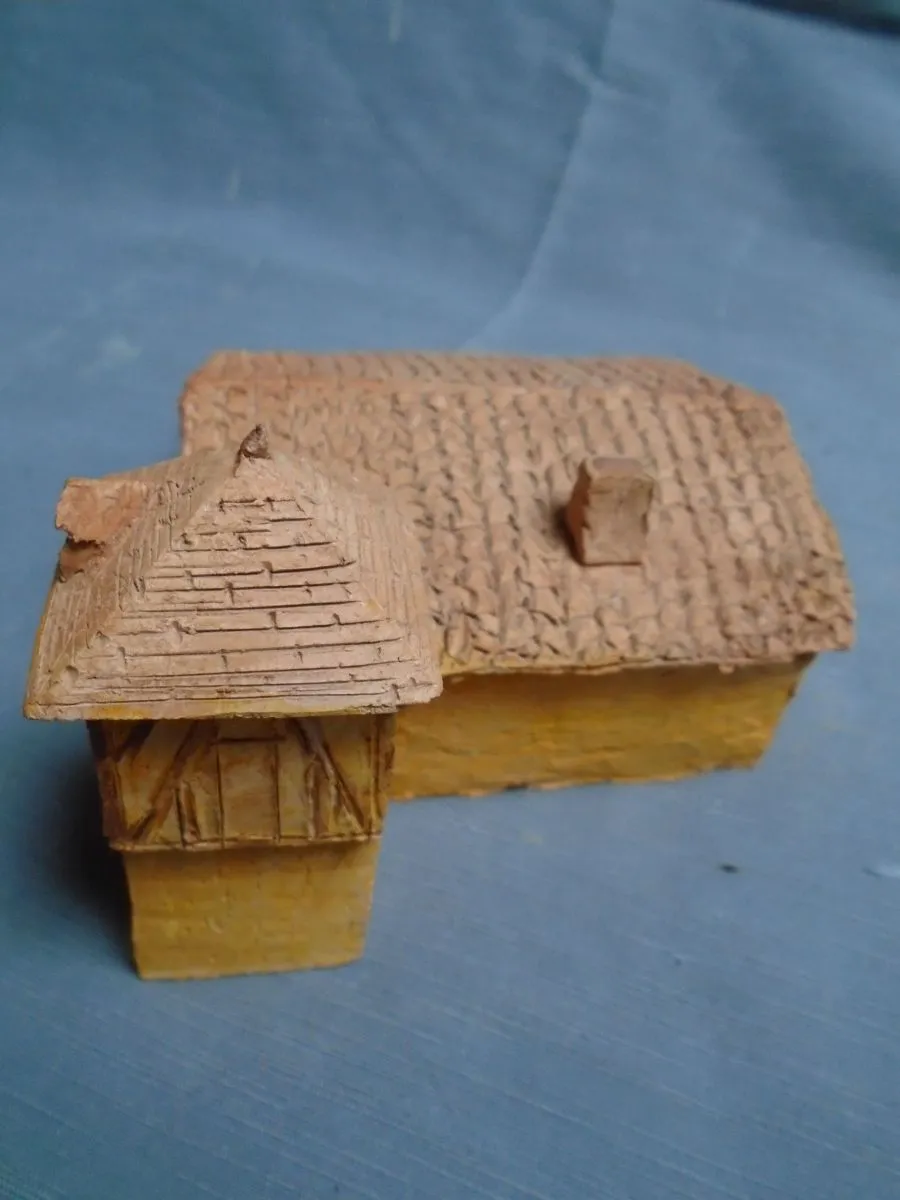 Maison pigeonnier en terre cuite patinée ,pièce unique