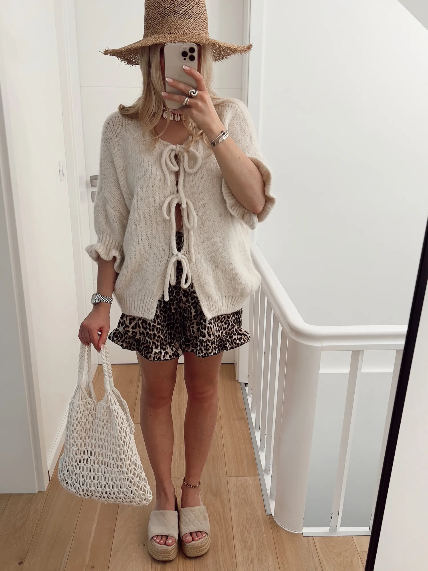 Pull CLAIRE Noeuds et manches courtes à froufrous, écru