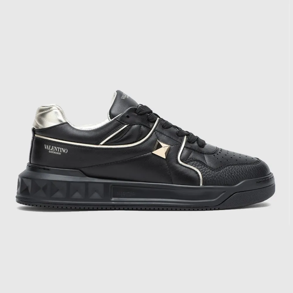 Sneakers à clous