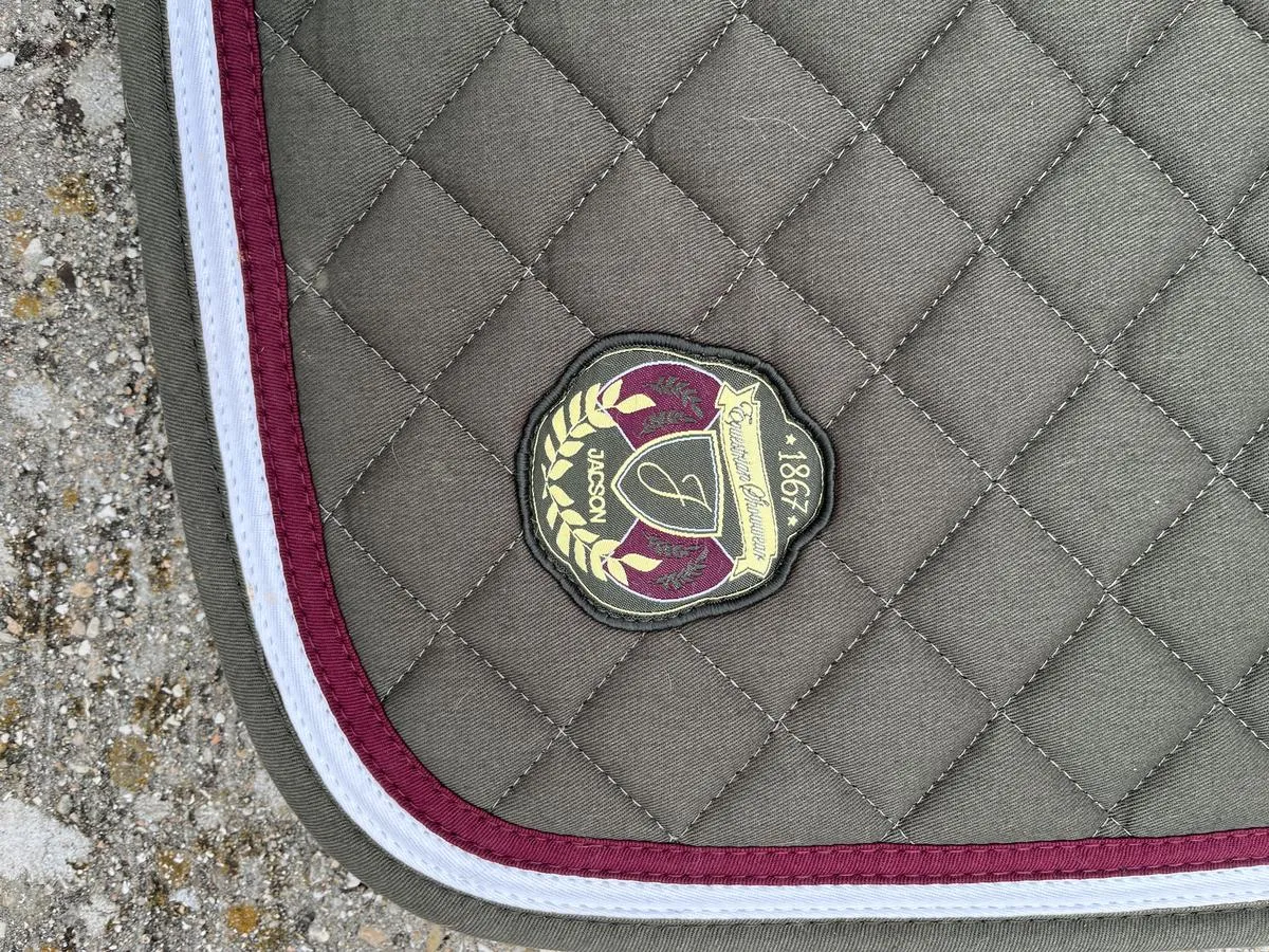 Tapis dressage