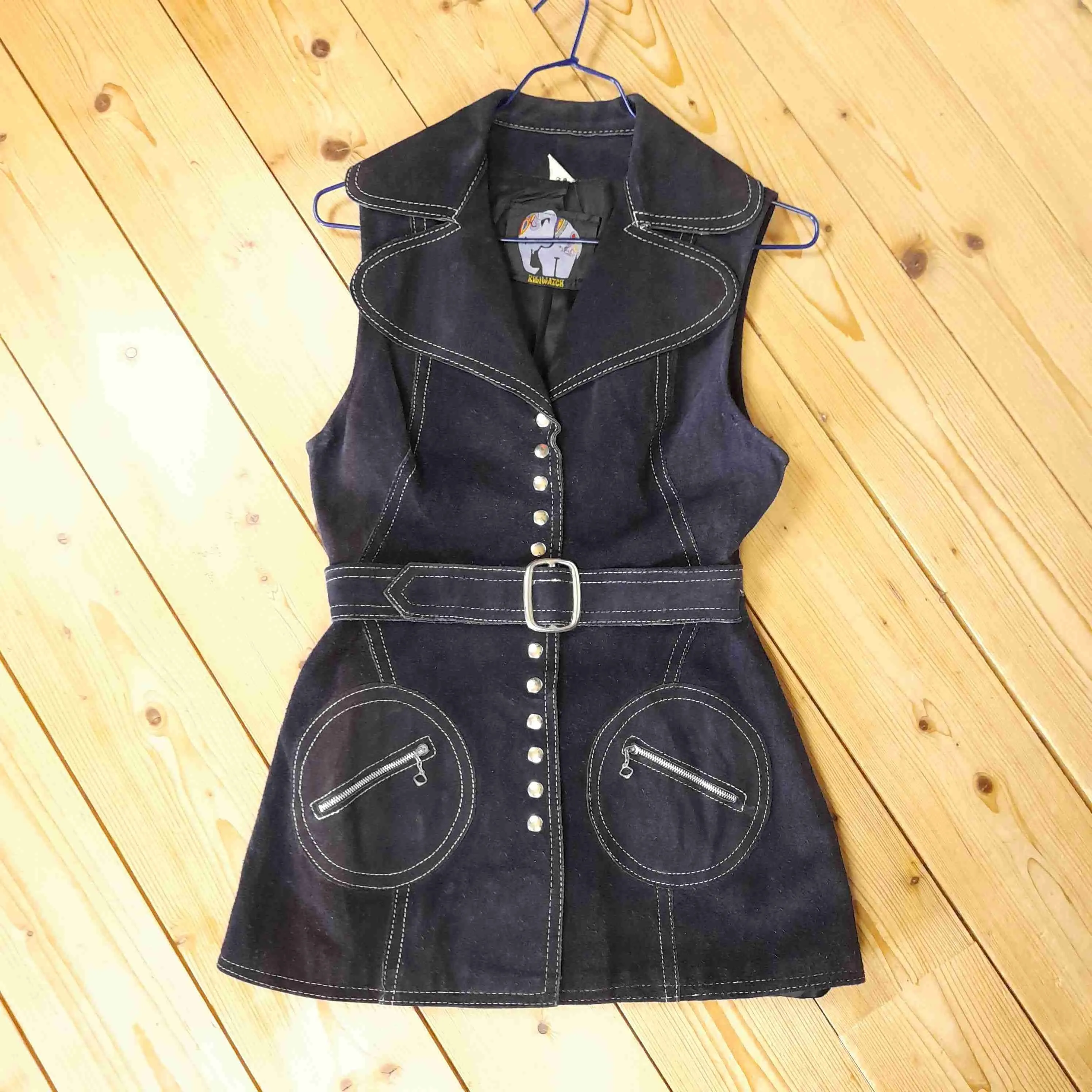 Veste sans manche en daim